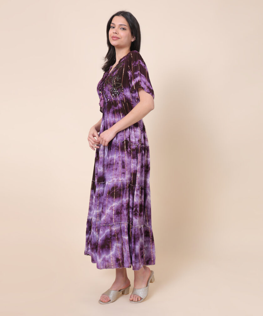 Elegant Maxi Dress with tie-dye Pattern, Featuring Metallic Accents and a Tiered Skirt Design - Image 4