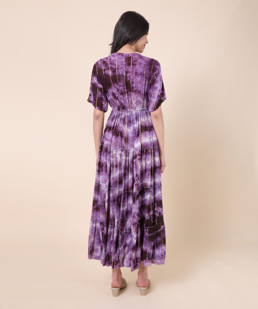 Elegant Maxi Dress with tie-dye Pattern, Featuring Metallic Accents and a Tiered Skirt Design - Image 3