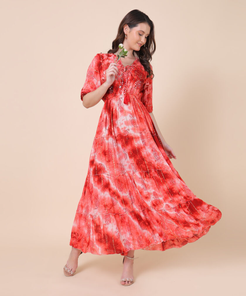 Elegant Maxi Dress with tie-dye Pattern, Featuring Metallic Accents and a Tiered Skirt Design - Image 5