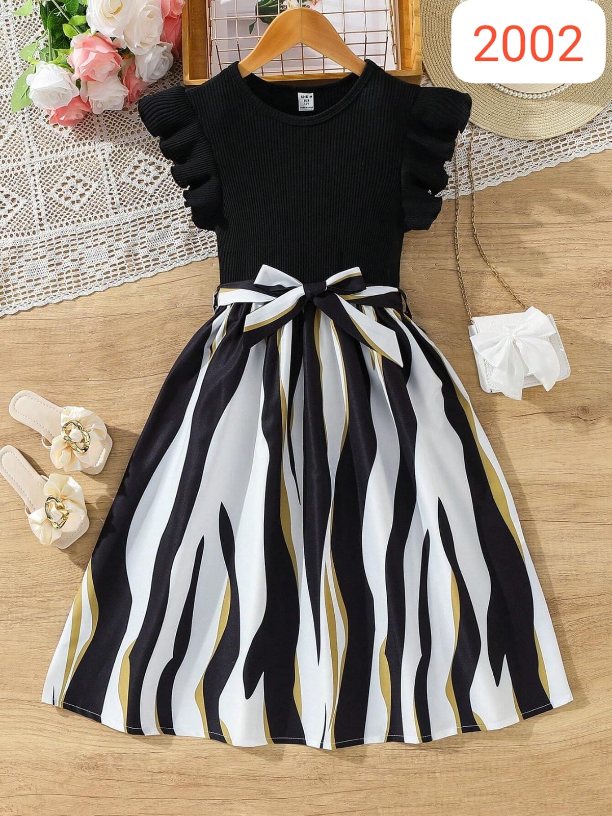Black & White Flutter Sleeve Cotton Spandex Dress with Bow –